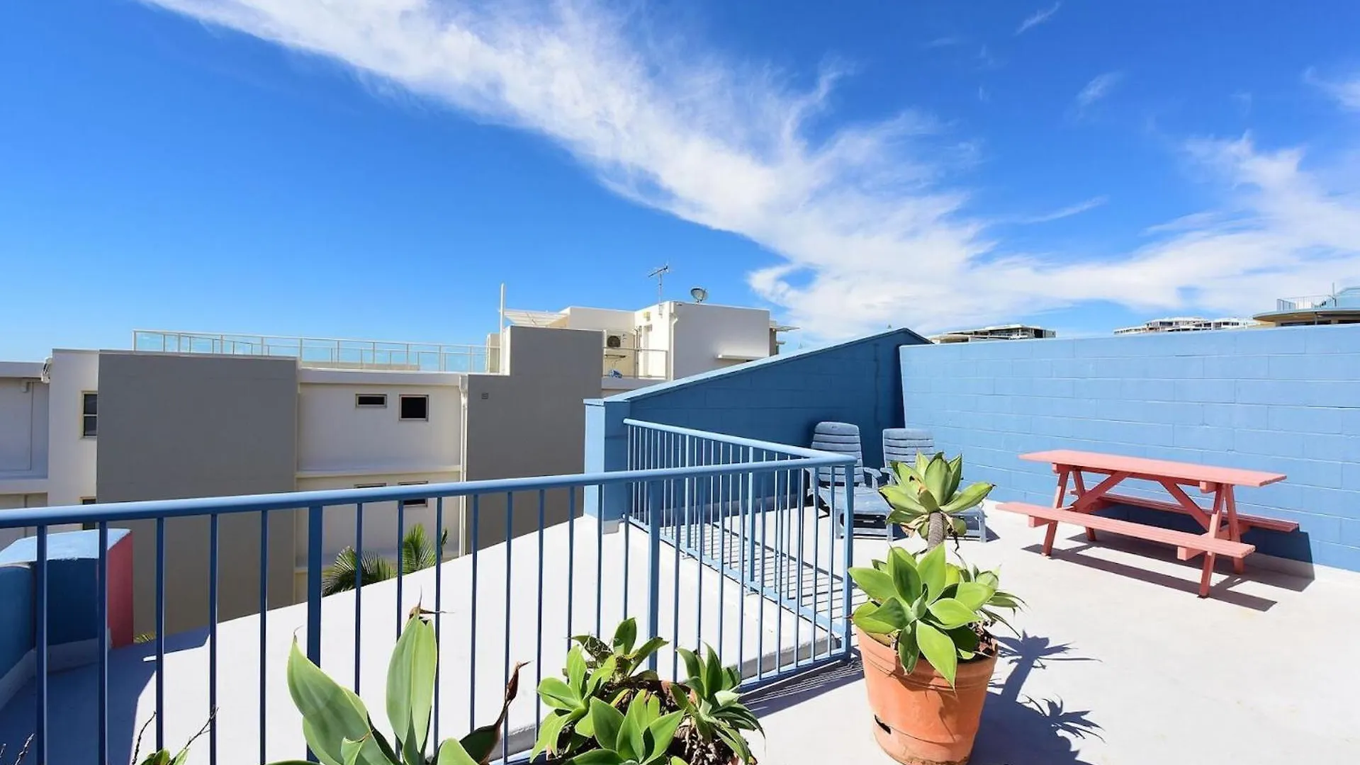 Lindomare Unit 18, 11 Orvieto Tce, Kings Beach 칼론드라